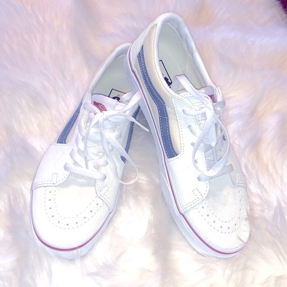 VANS - Picture 2 of 8